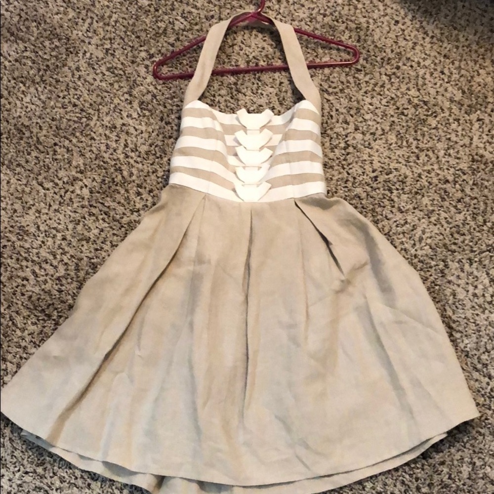 Jessica Simpson dress